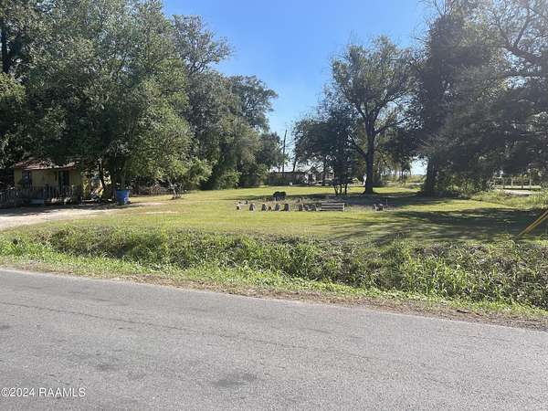 1 Acre of Residential Land for Sale in Jeanerette, Louisiana