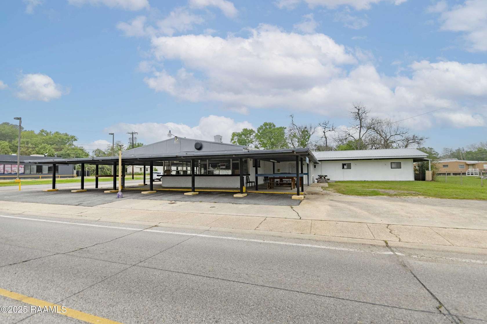 2 Acres of Improved Commercial Land for Sale in Abbeville, Louisiana