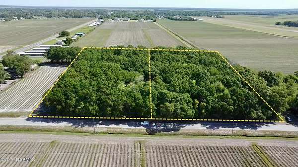 2.54 Acres of Mixed-Use Land for Sale in Jeanerette, Louisiana