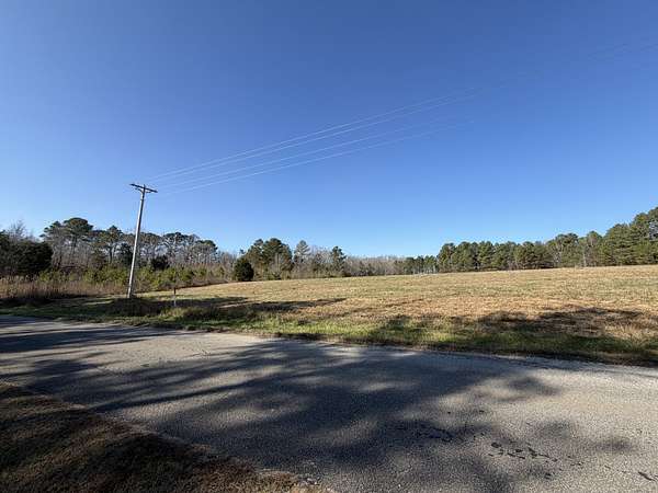 2.32 Acres of Residential Land for Sale in Holladay, Tennessee