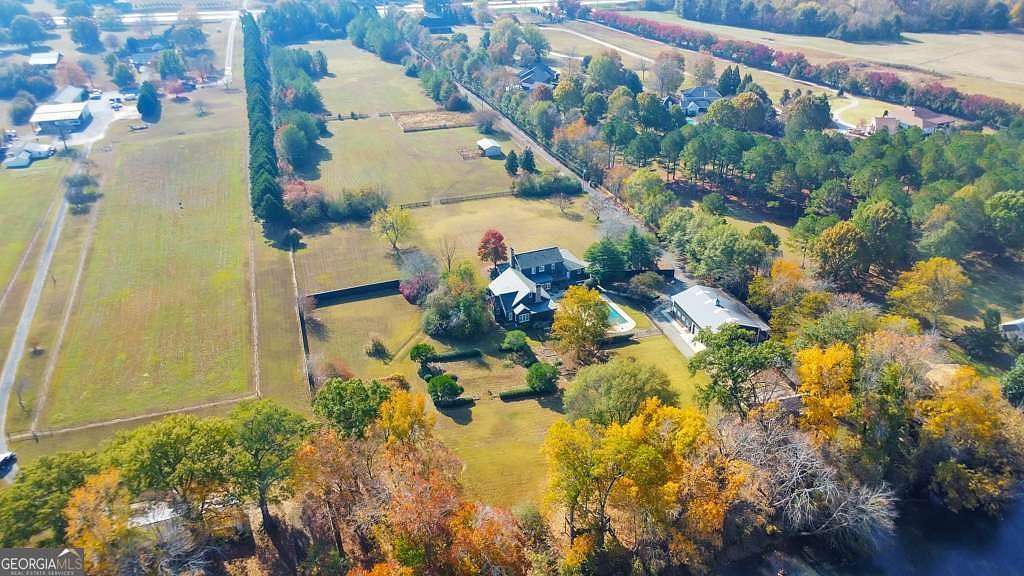 13.7 Acres of Land with Home for Sale in Cartersville, Georgia