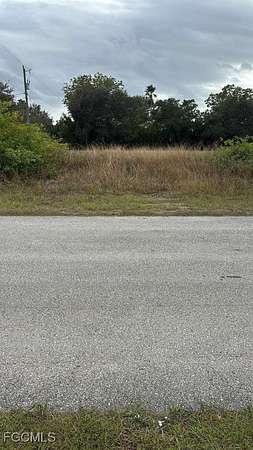 0.25 Acres of Residential Land for Sale in Lehigh Acres, Florida
