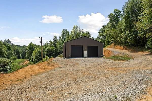 17 Acres of Land for Sale in Hilham, Tennessee