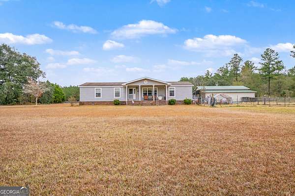 2 Acres of Residential Land with Home for Sale in Screven, Georgia