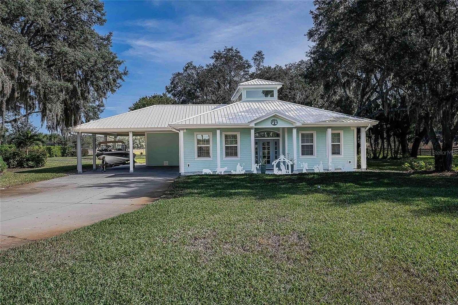6.36 Acres of Land with Home for Sale in Lake Wales, Florida