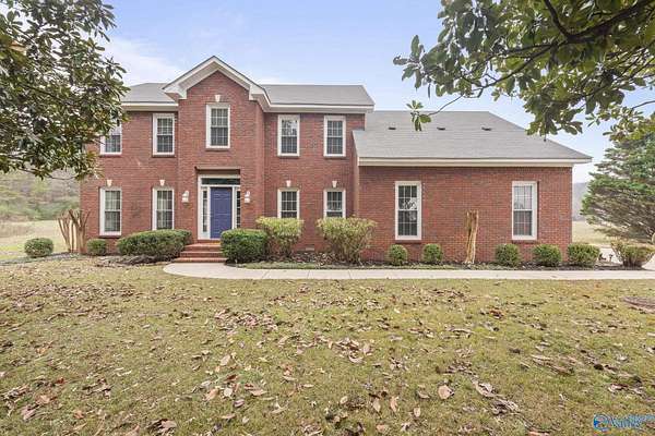 6.5 Acres of Residential Land with Home for Sale in Decatur, Alabama