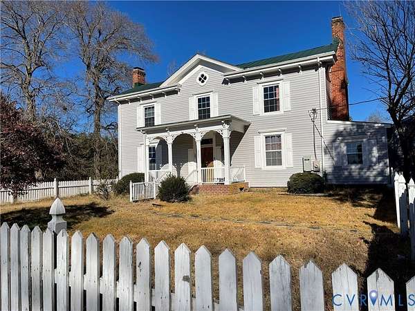 3.8 Acres of Residential Land with Home for Sale in Crewe, Virginia