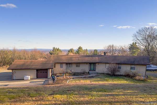 1.9 Acres of Residential Land with Home for Sale in Bloomingburg, New York