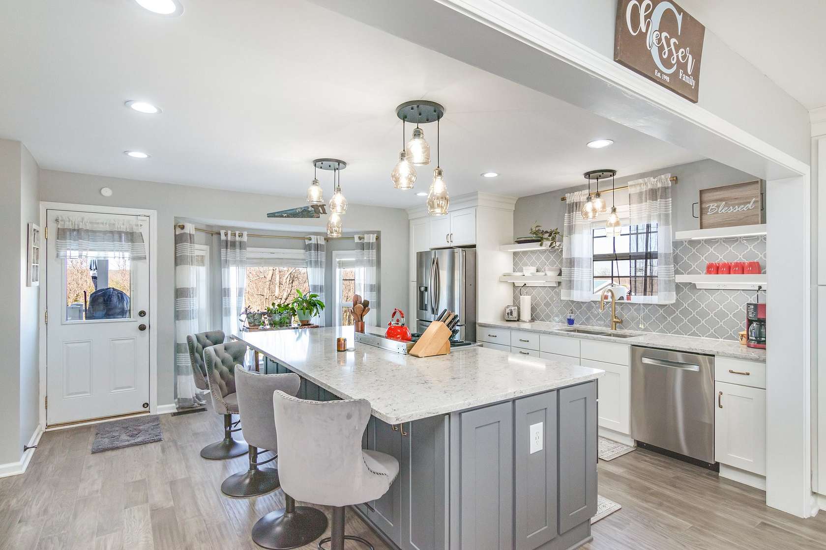 3.73 Acres of Residential Land with Home for Sale in Clarksville, Tennessee