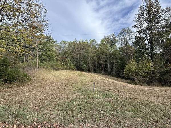 0.97 Acres of Residential Land for Sale in Morgantown, Kentucky