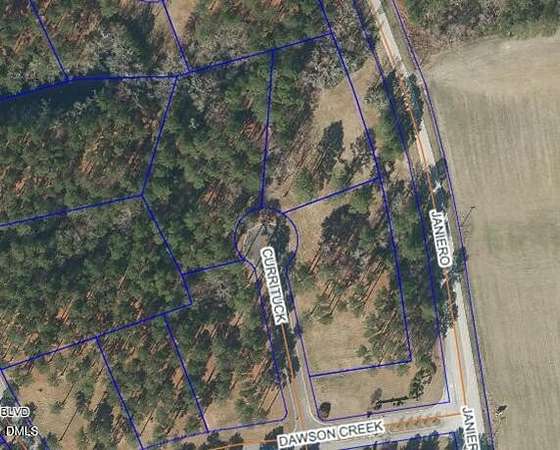 0.91 Acres of Residential Land for Sale in Oriental, North Carolina