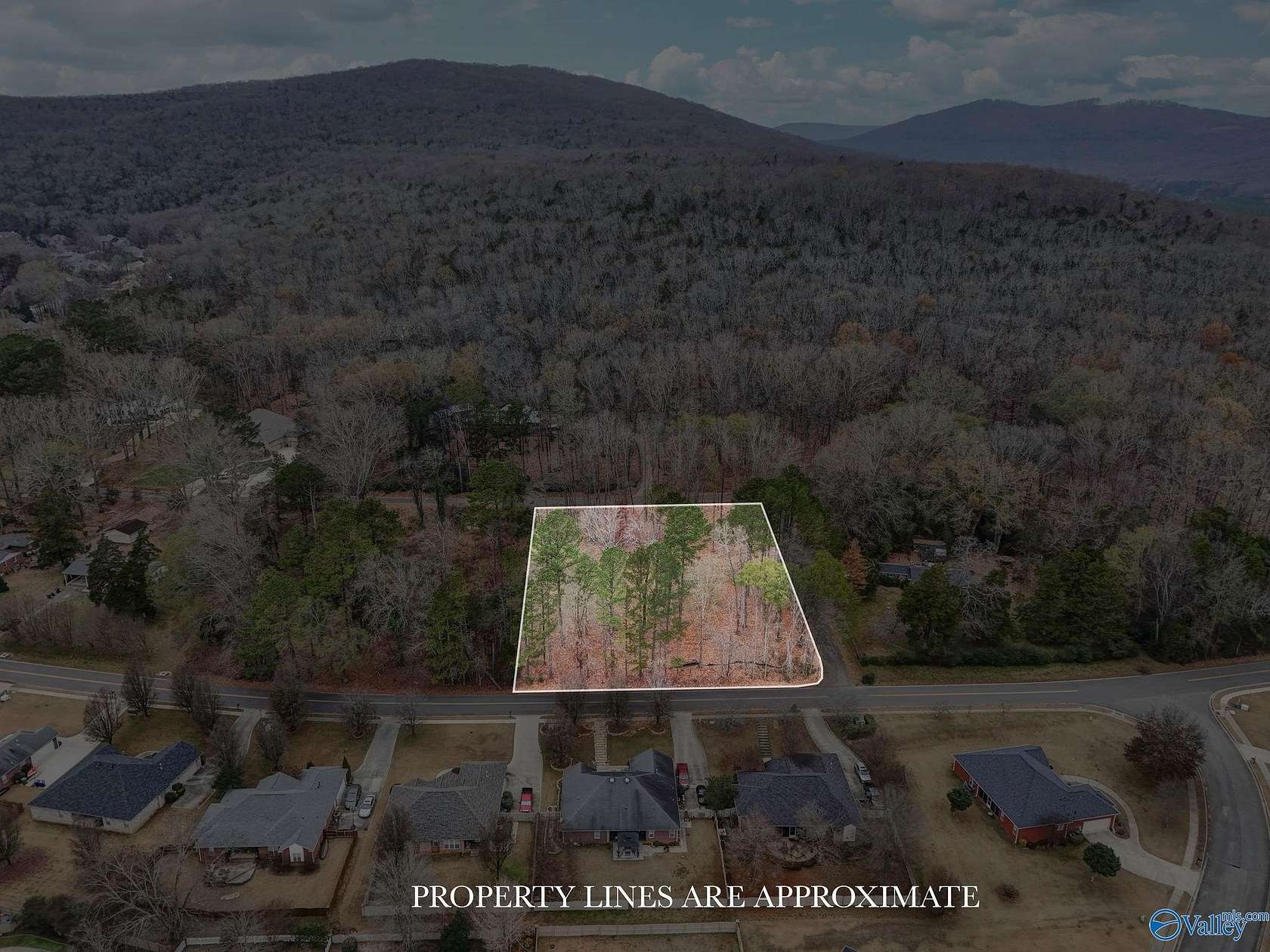 0.99 Acres of Residential Land for Sale in Owens Cross Roads, Alabama