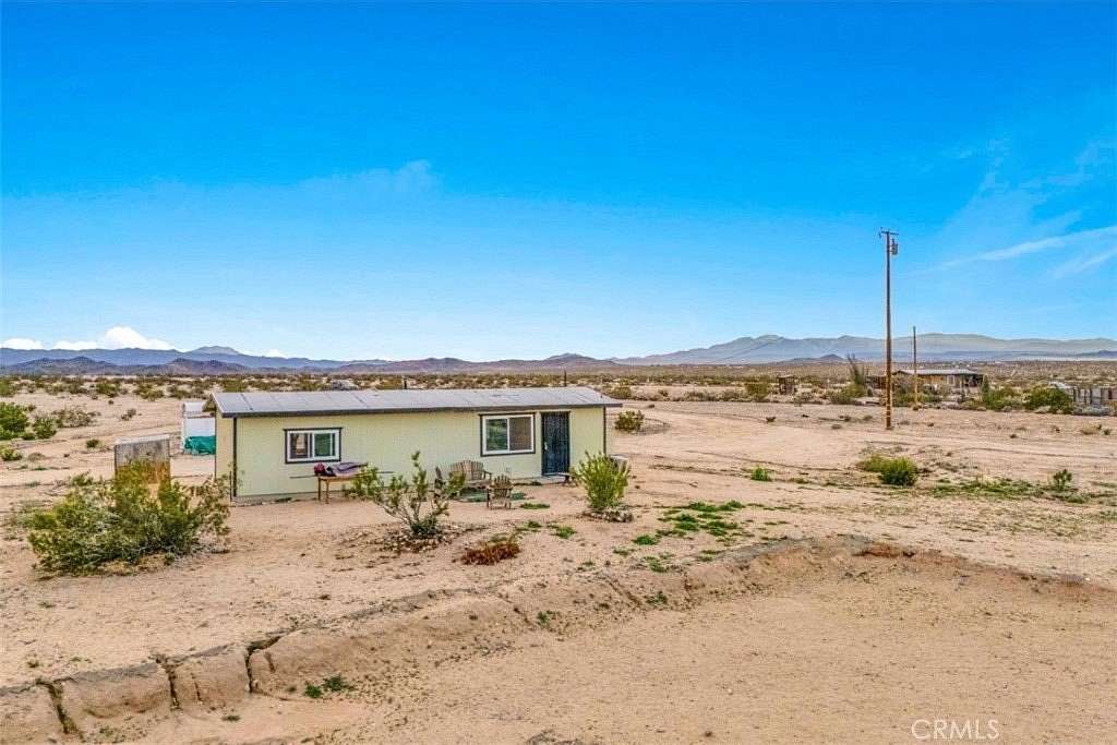 2.5 Acres of Residential Land with Home for Sale in Twentynine Palms, California
