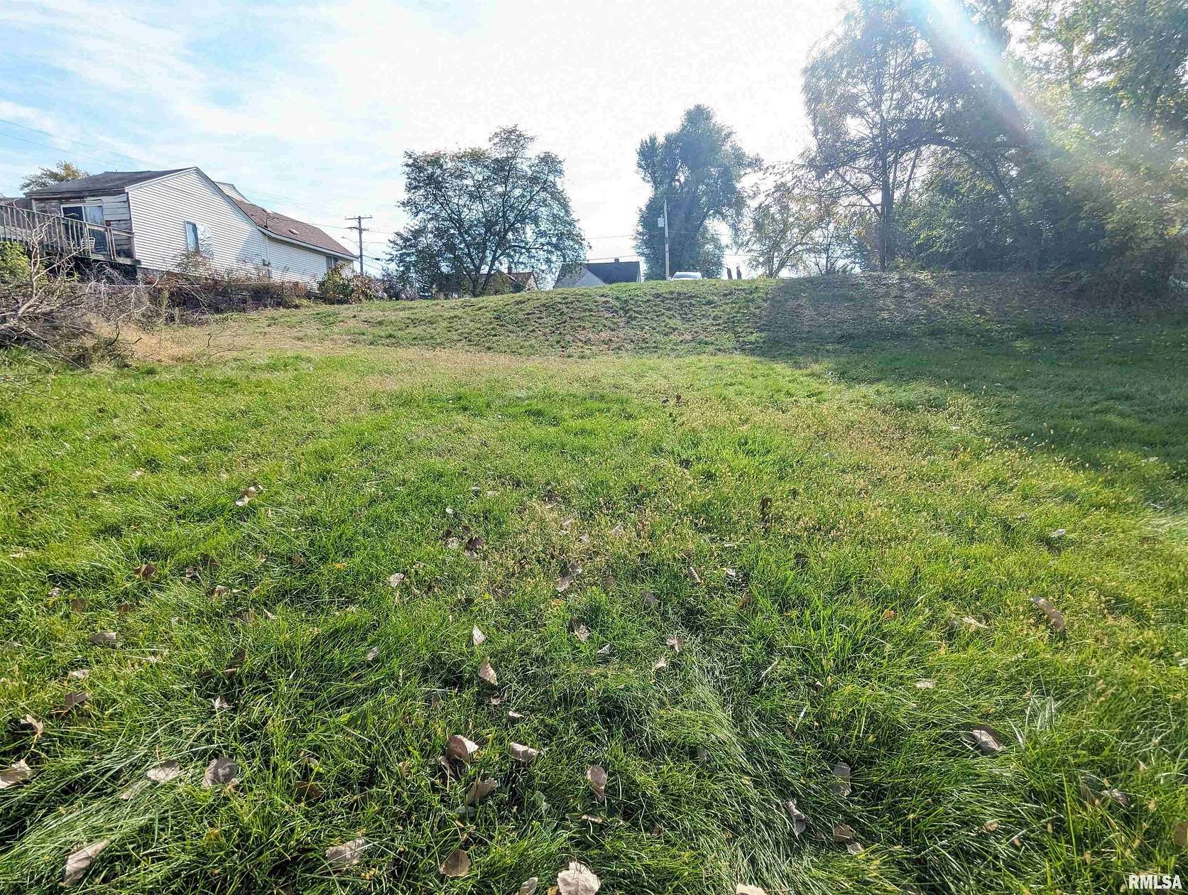 0.3 Acres of Residential Land for Sale in Creve Coeur, Illinois