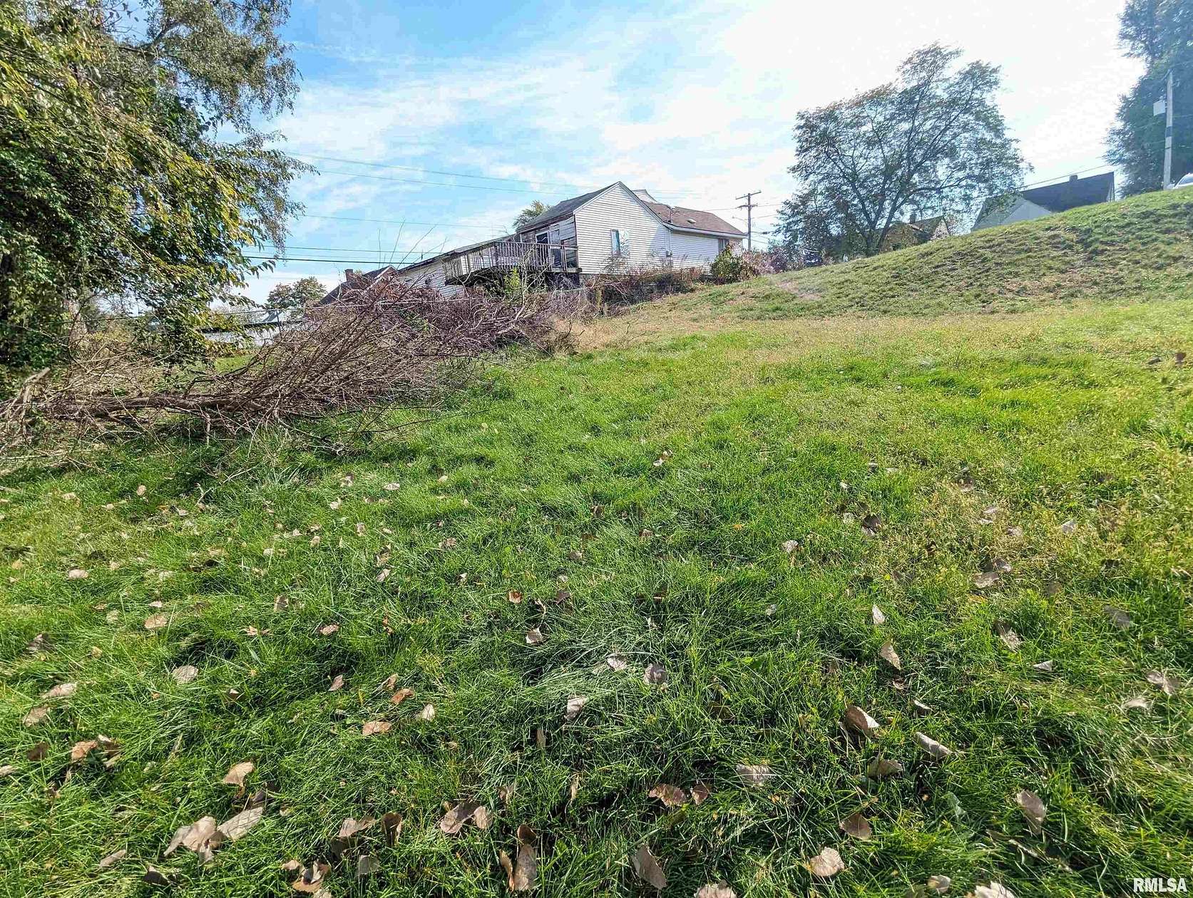 0.3 Acres of Residential Land for Sale in Creve Coeur, Illinois