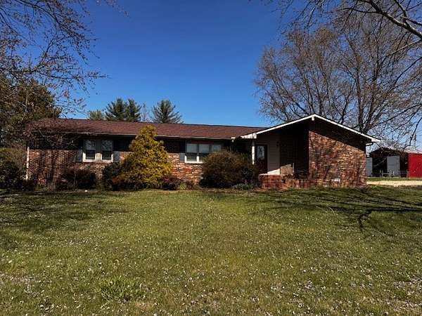 8.87 Acres of Residential Land with Home for Auction in Flintville, Tennessee