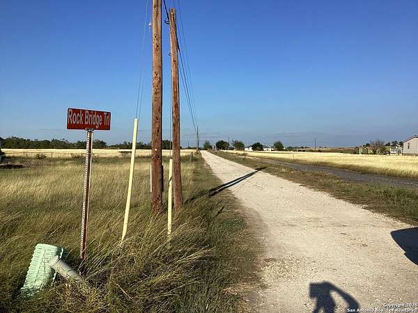 15 Acres of Land for Sale in Seguin, Texas