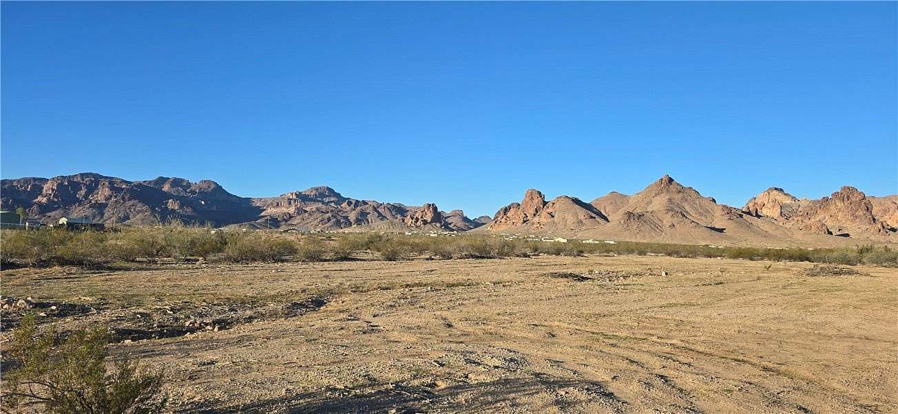 2.35 Acres of Residential Land for Sale in Golden Valley, Arizona