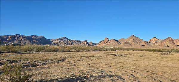 2.35 Acres of Residential Land for Sale in Golden Valley, Arizona