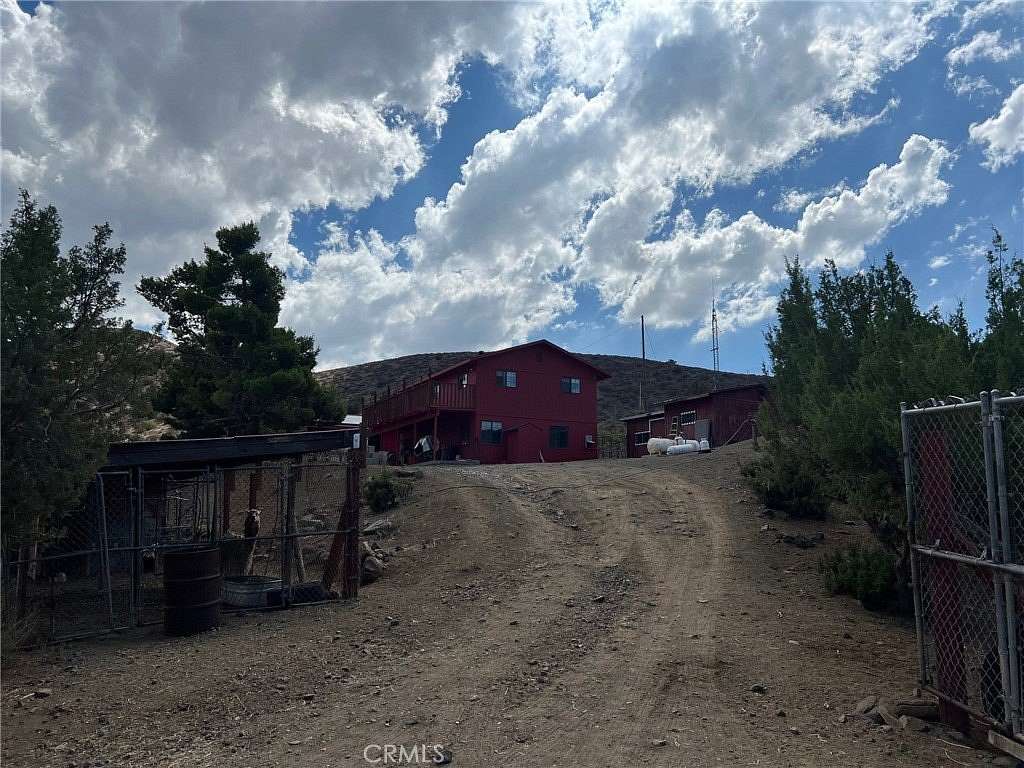 4.47 Acres of Residential Land with Home for Sale in Acton, California