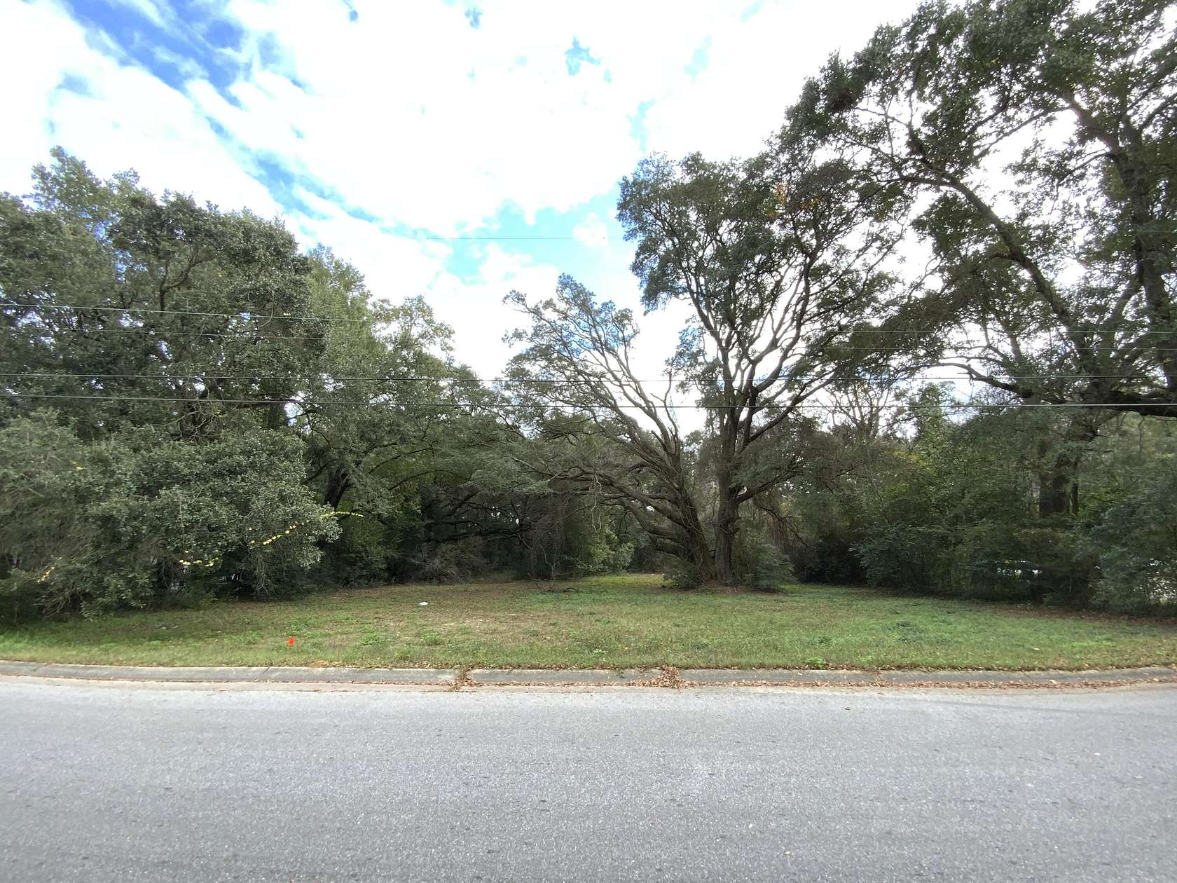 0.75 Acres of Land for Sale in Pensacola, Florida