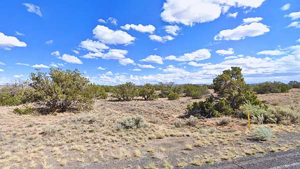 2.3 Acres of Residential Land for Sale in Sanders, Arizona
