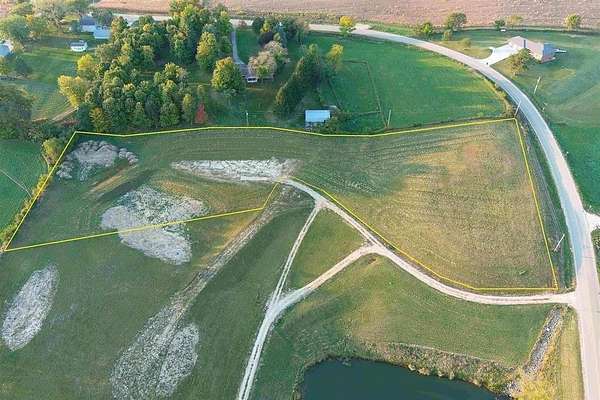 3.58 Acres of Residential Land for Sale in Durango, Iowa