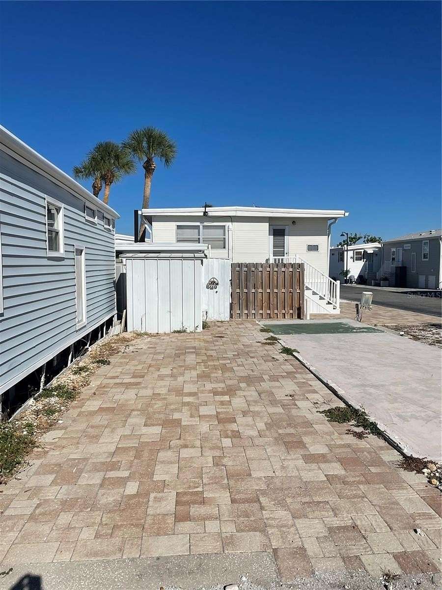 0.03 Acres of Residential Land for Sale in Longboat Key, Florida