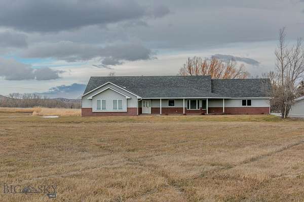 13.3 Acres of Land with Home for Sale in Big Timber, Montana