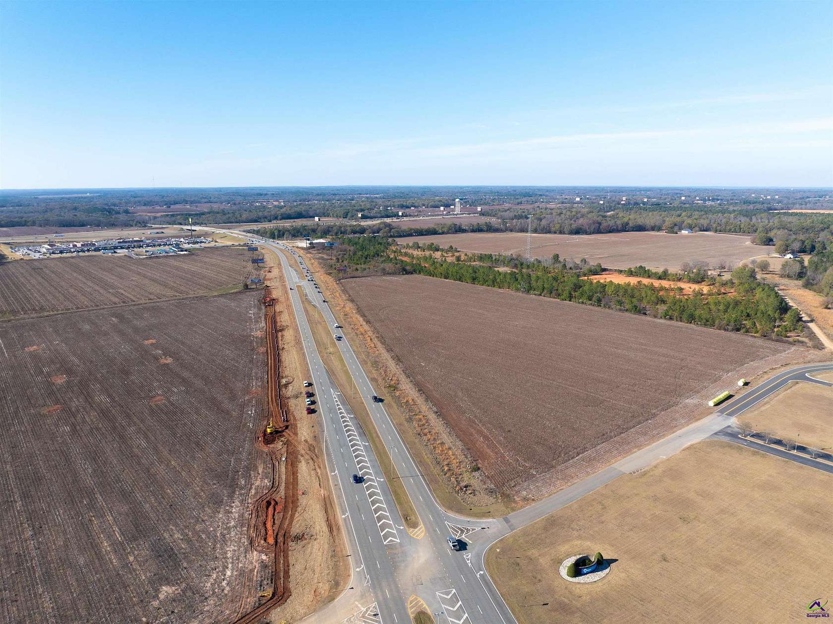 18.3 Acres of Mixed-Use Land for Sale in Warner Robins, Georgia