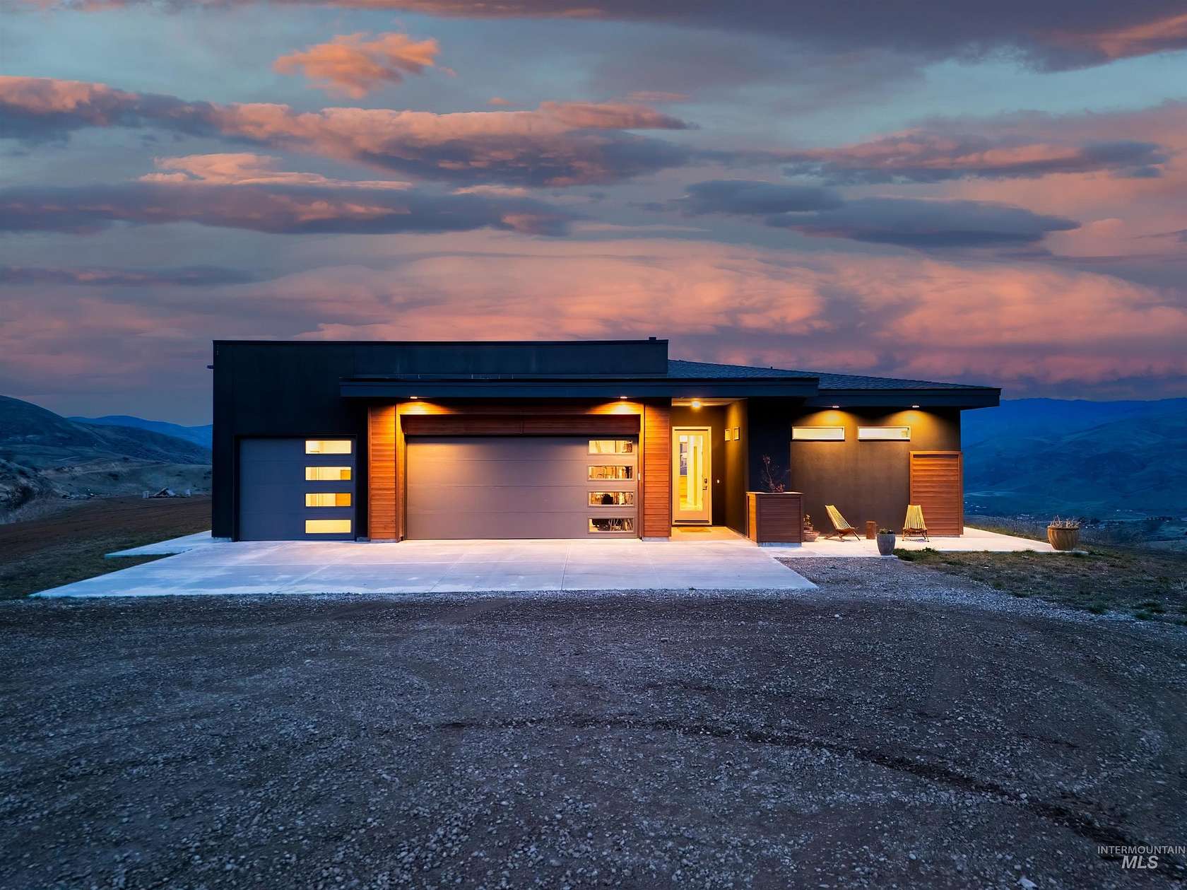 12.4 Acres of Land with Home for Sale in Horseshoe Bend, Idaho