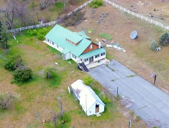 160 Acres of Improved Agricultural Land for Sale in Gazelle, California