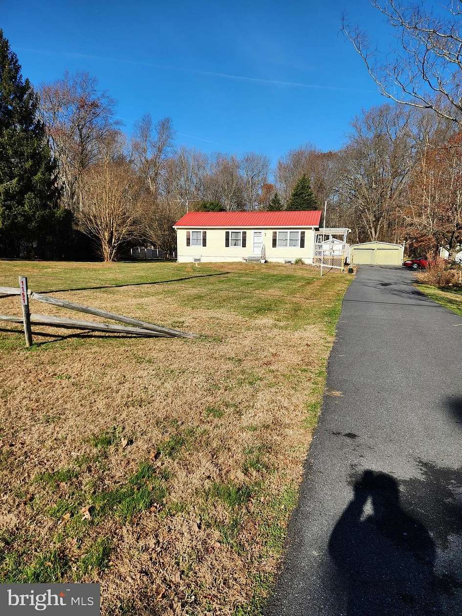 2 Acres of Residential Land with Home for Sale in Clayton, Delaware