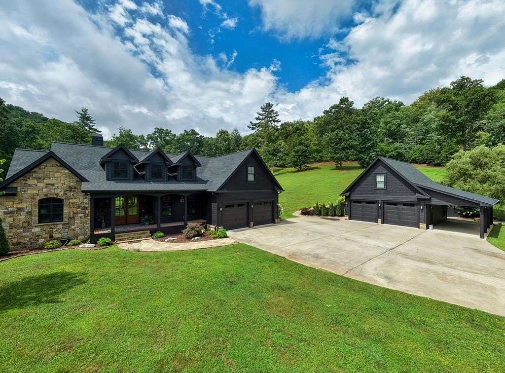 19.2 Acres of Land with Home for Sale in Hiawassee, Georgia