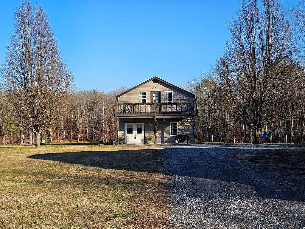 43.8 Acres of Recreational Land with Home for Sale in Dillwyn, Virginia