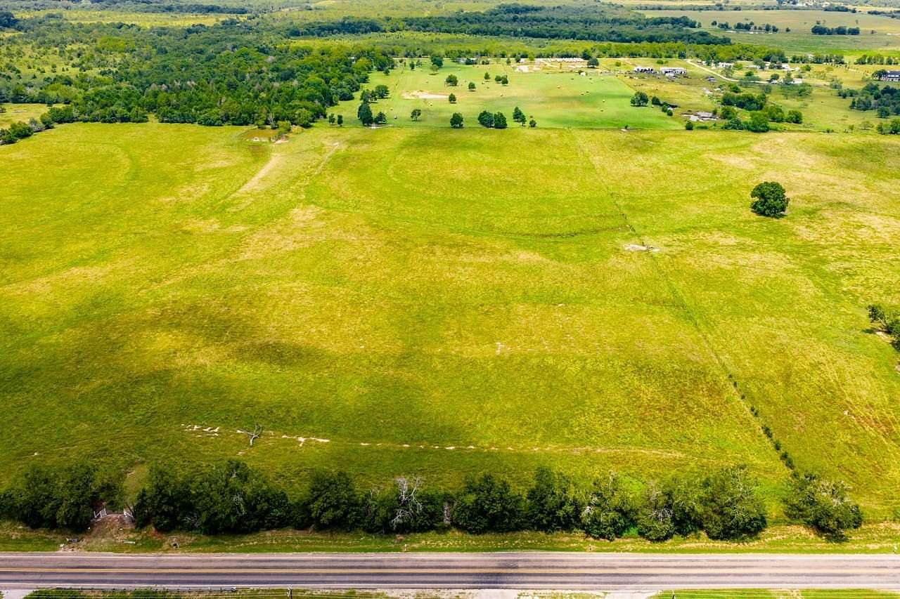 16.3 Acres of Land for Sale in Kemp, Texas