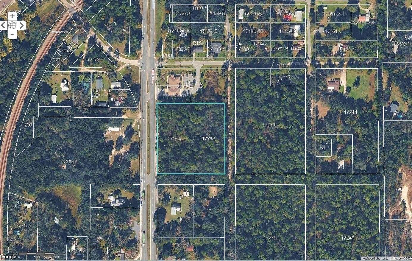 3.7 Acres of Mixed-Use Land for Sale in Waldo, Florida