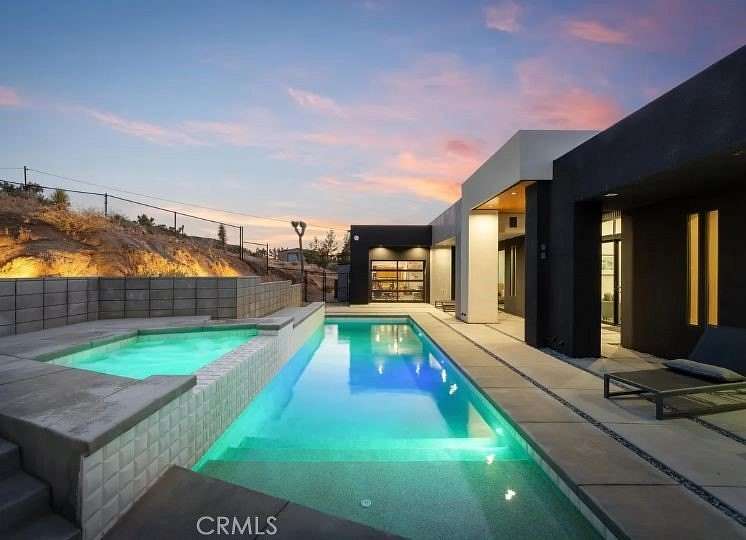 21 Acres of Recreational Land with Home for Sale in Yucca Valley, California