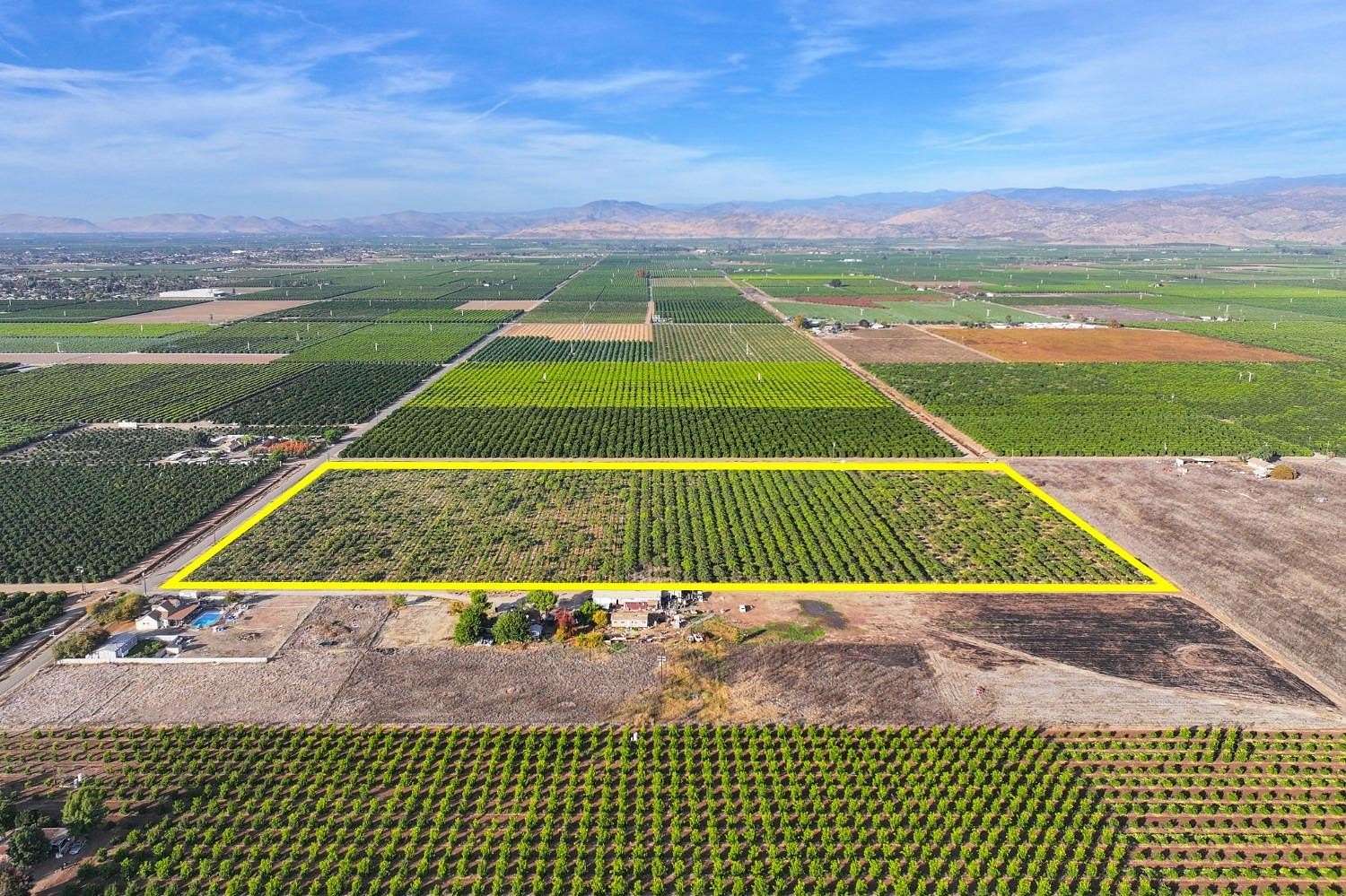 20 Acres of Land for Sale in Cutler, California