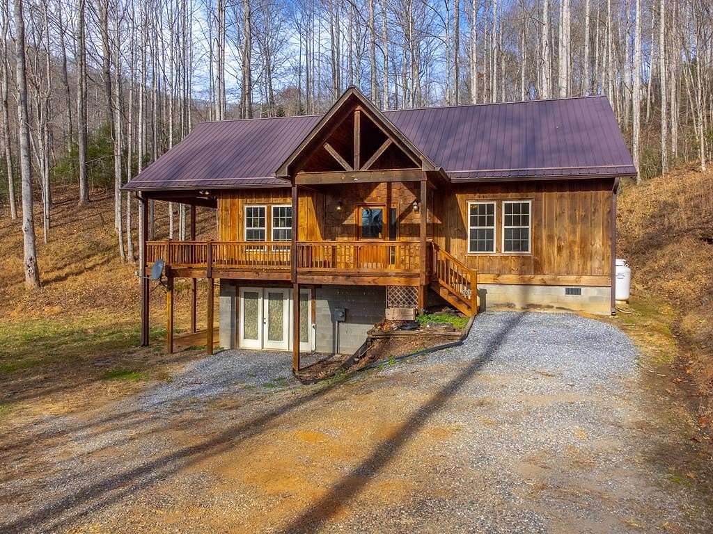 1.5 Acres of Residential Land with Home for Sale in Sylva, North Carolina