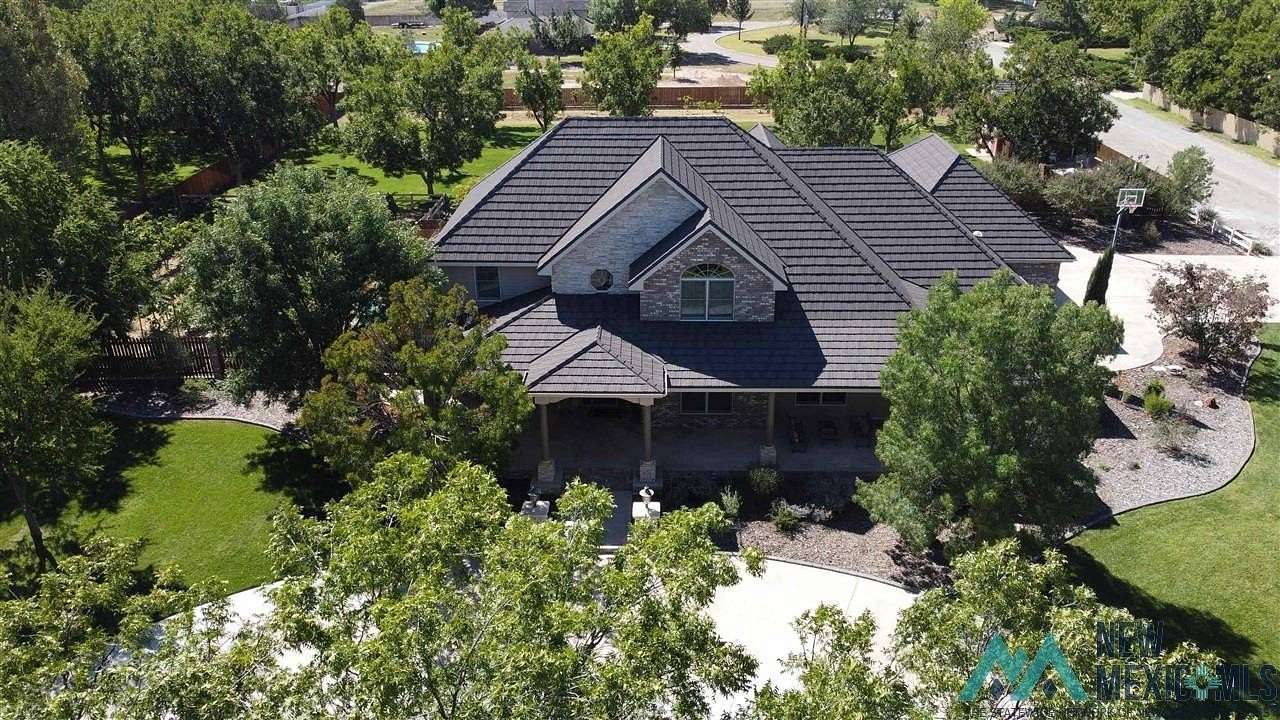 1.52 Acres of Residential Land with Home for Sale in Roswell, New Mexico