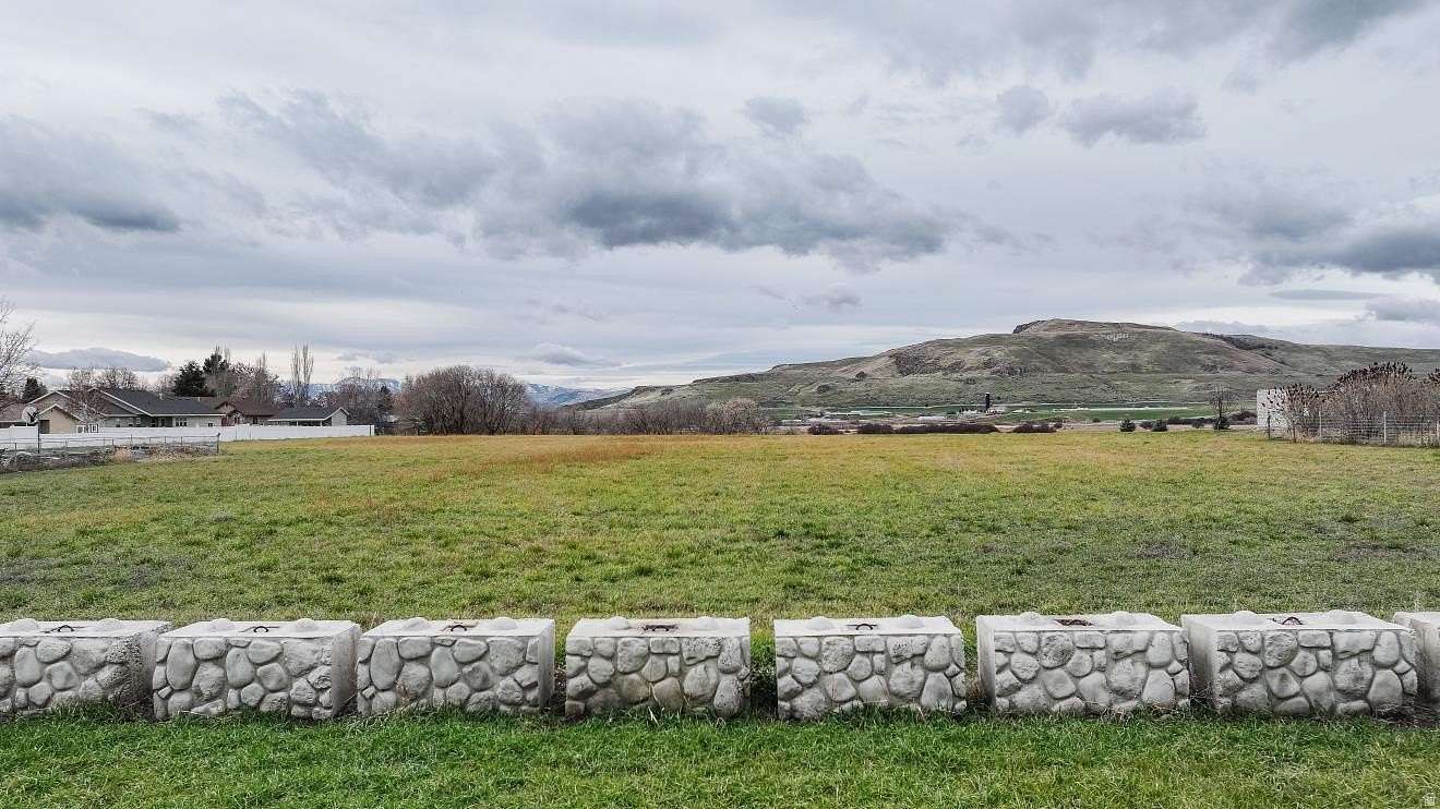 10.9 Acres of Land for Sale in Franklin, Idaho