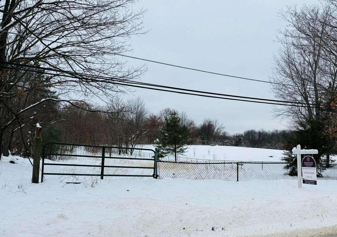 33 Acres of Recreational Land for Sale in Paw Paw, Michigan