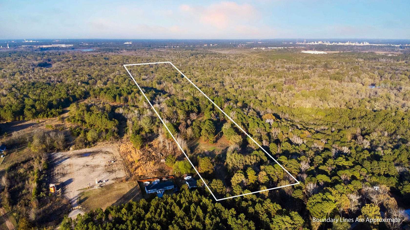 44.3 Acres of Land for Sale in Longview, Texas