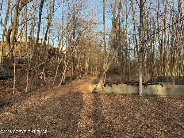 33.5 Acres of Recreational & Residential Land for Sale in Stroudsburg, Pennsylvania