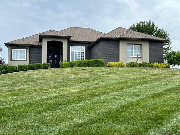 2.2 Acres of Residential Land with Home for Sale in Liberty, Missouri