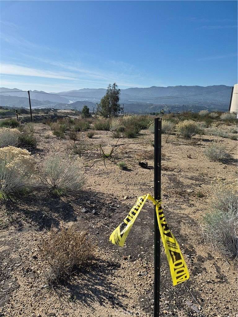 0.09 Acres of Land for Sale in Newhall, California