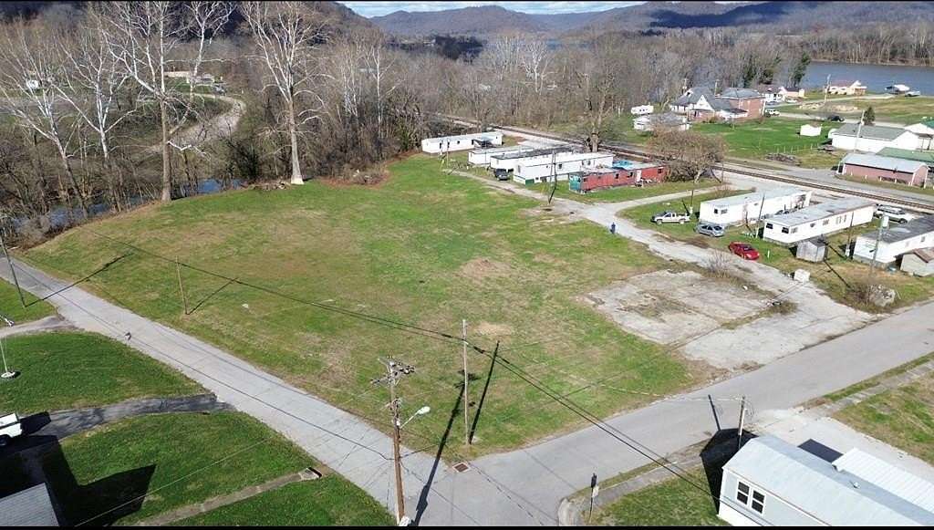 2 Acres of Commercial Land for Sale in Vanceburg, Kentucky