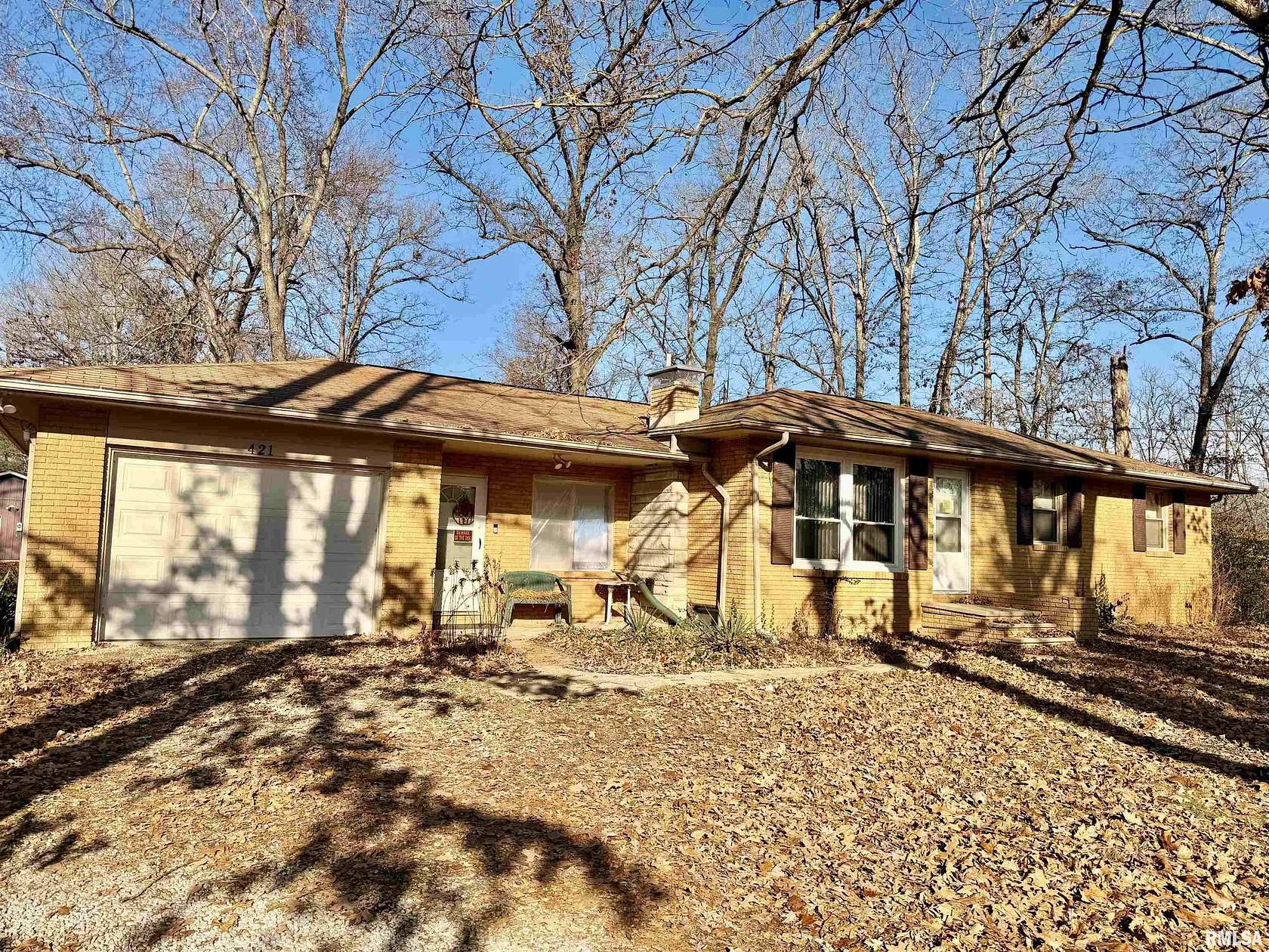 15 Acres of Land with Home for Sale in Centralia, Illinois