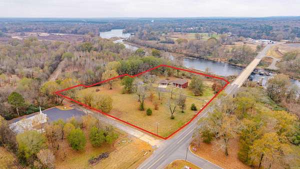 7 Acres of Mixed-Use Land for Sale in Malvern, Arkansas